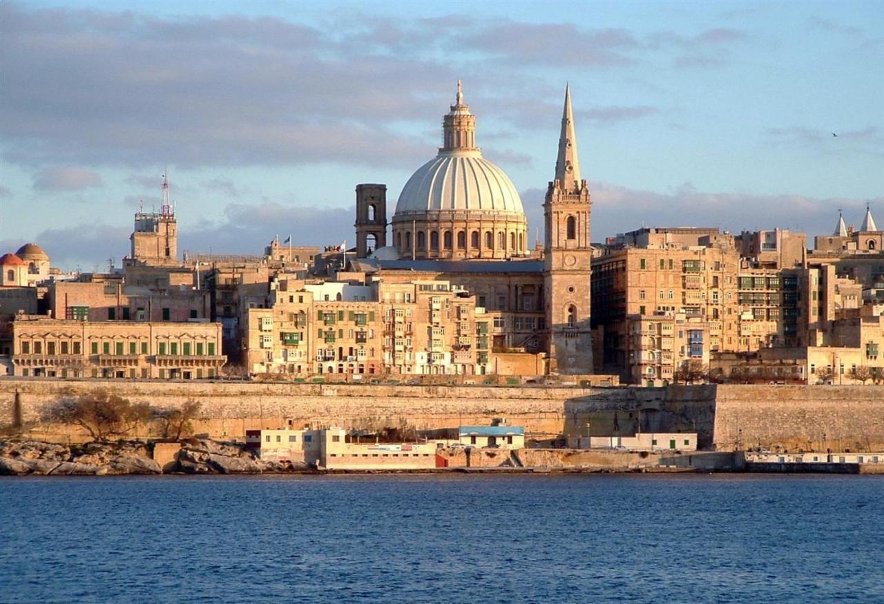 Luxury Apt With Side Seaviews And Pool, Best Location Sliema Eksteriør bilde