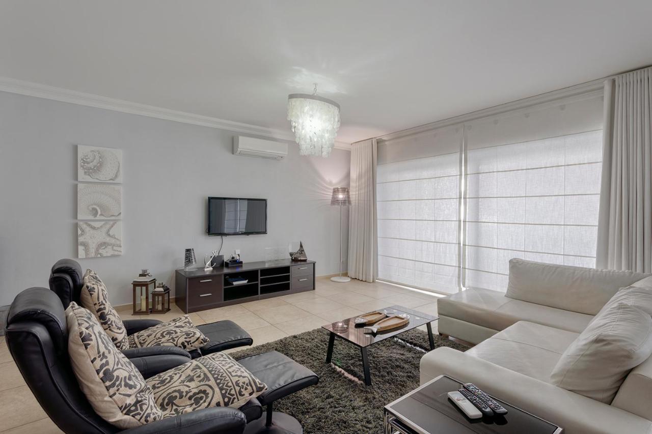 Luxury Apt With Side Seaviews And Pool, Best Location Sliema Eksteriør bilde